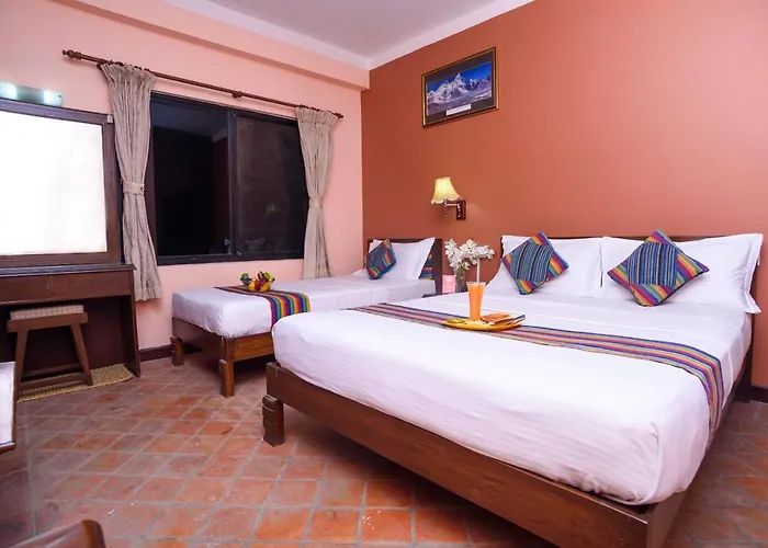 Hotel Embassy 2*