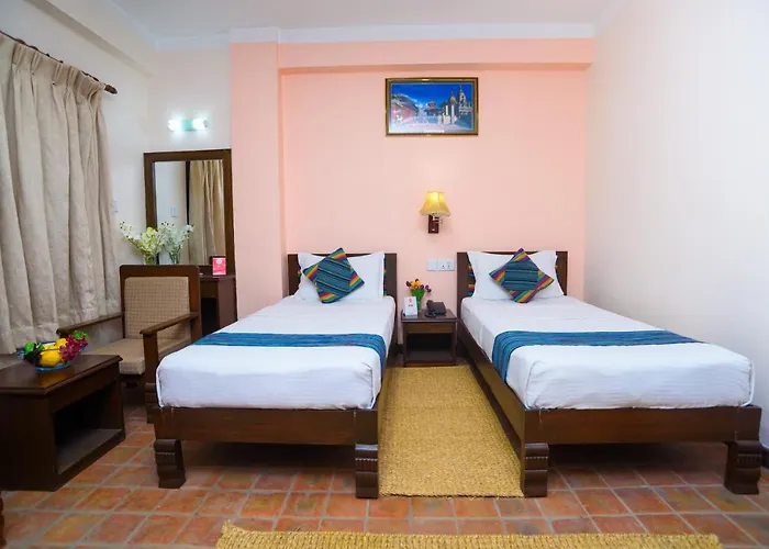 Embassy Hotel 2*